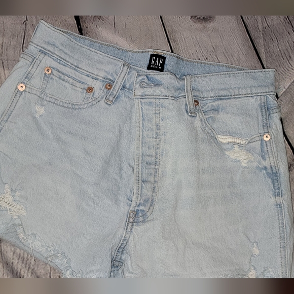 Denim shorts - Picture 2 of 6